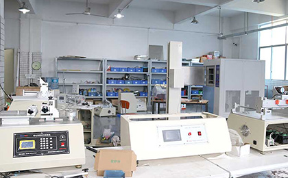 高低溫試驗箱廠家裝配區